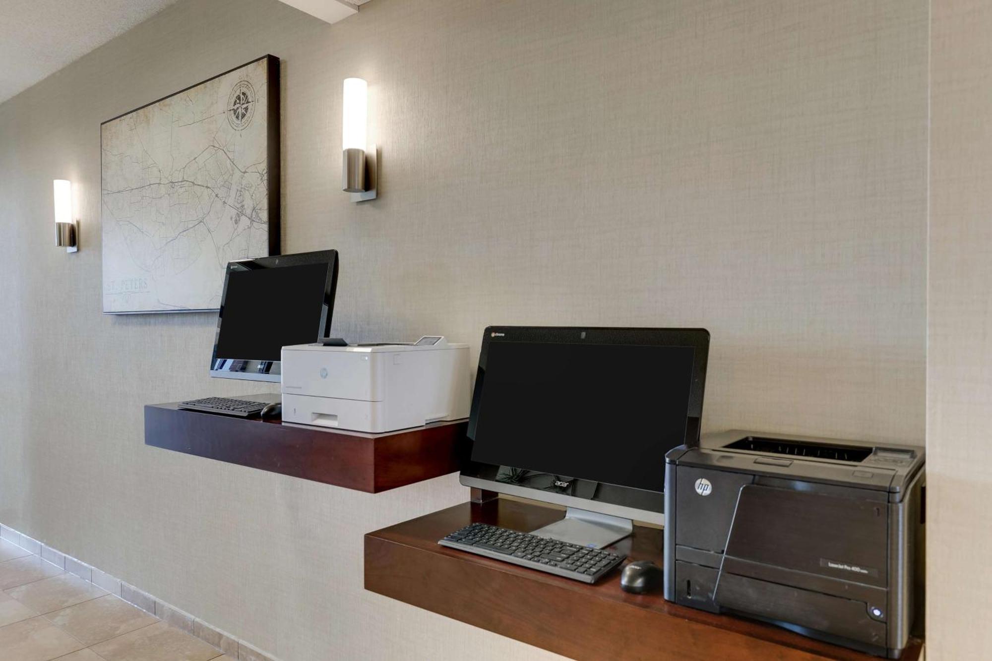 Drury Inn & Suites St. Louis St. Peters เซนต์ปีเตอร์ส ภายนอก รูปภาพ