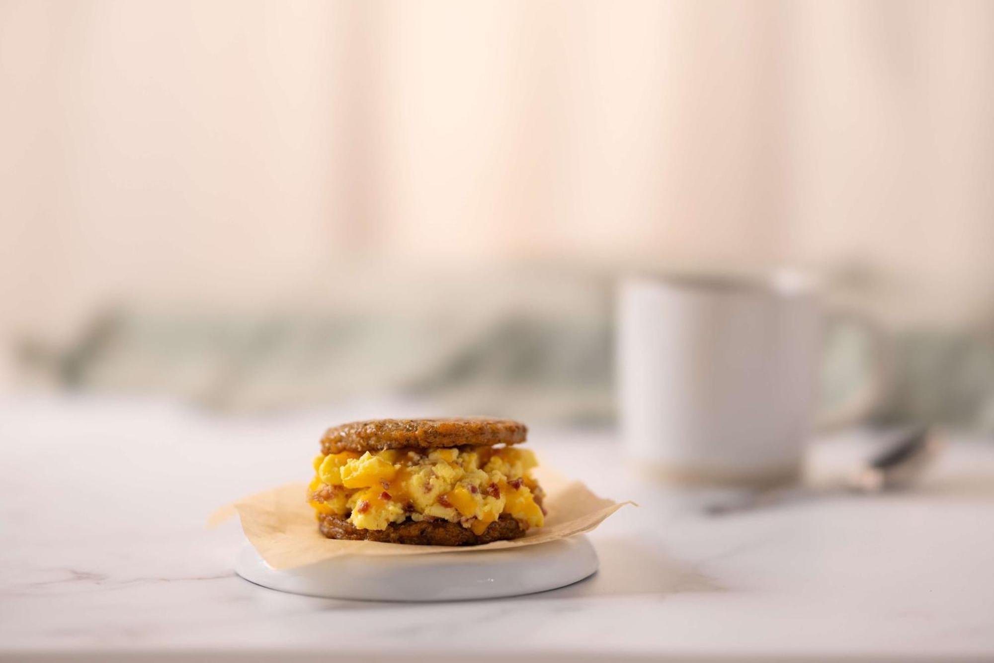 Drury Inn & Suites St. Louis St. Peters เซนต์ปีเตอร์ส ภายนอก รูปภาพ